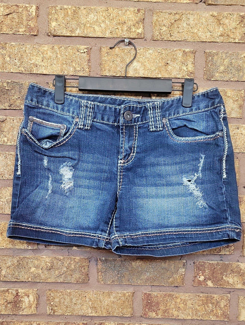 Maurices Distressed Cotton Stretch Heavy Stitch Dark Blue Denim Shorts Size 7/8